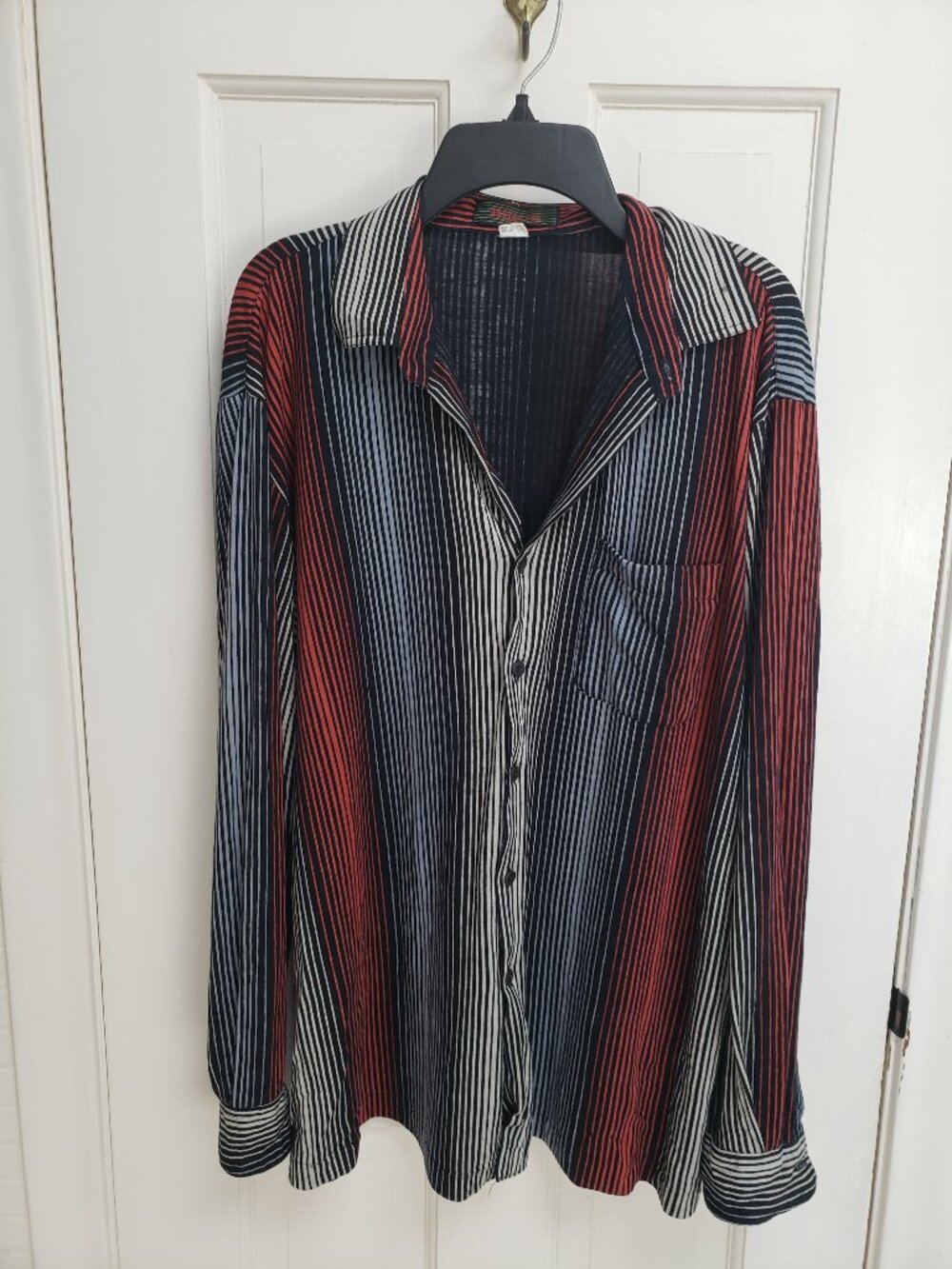 Vintage Hilton Striped Button Down Shirt Mens XL Black Red Cotton Retro 70s Vibe